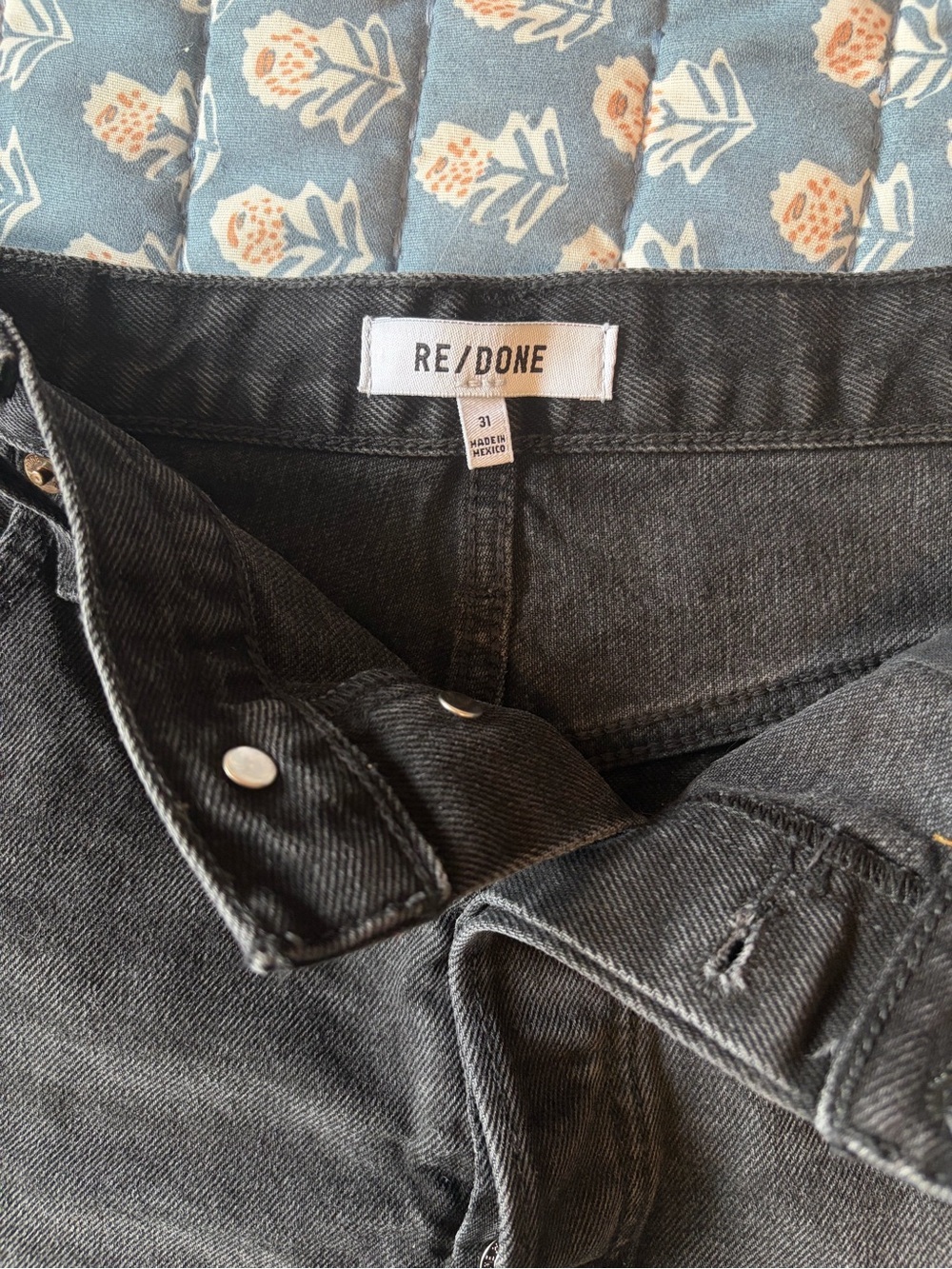 RE/DONE The Breezy Short Washed Black Size 31 Button Fly Denim Shorts - Picture 7 of 11